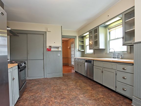 5th image of 429 Bellwood Ave