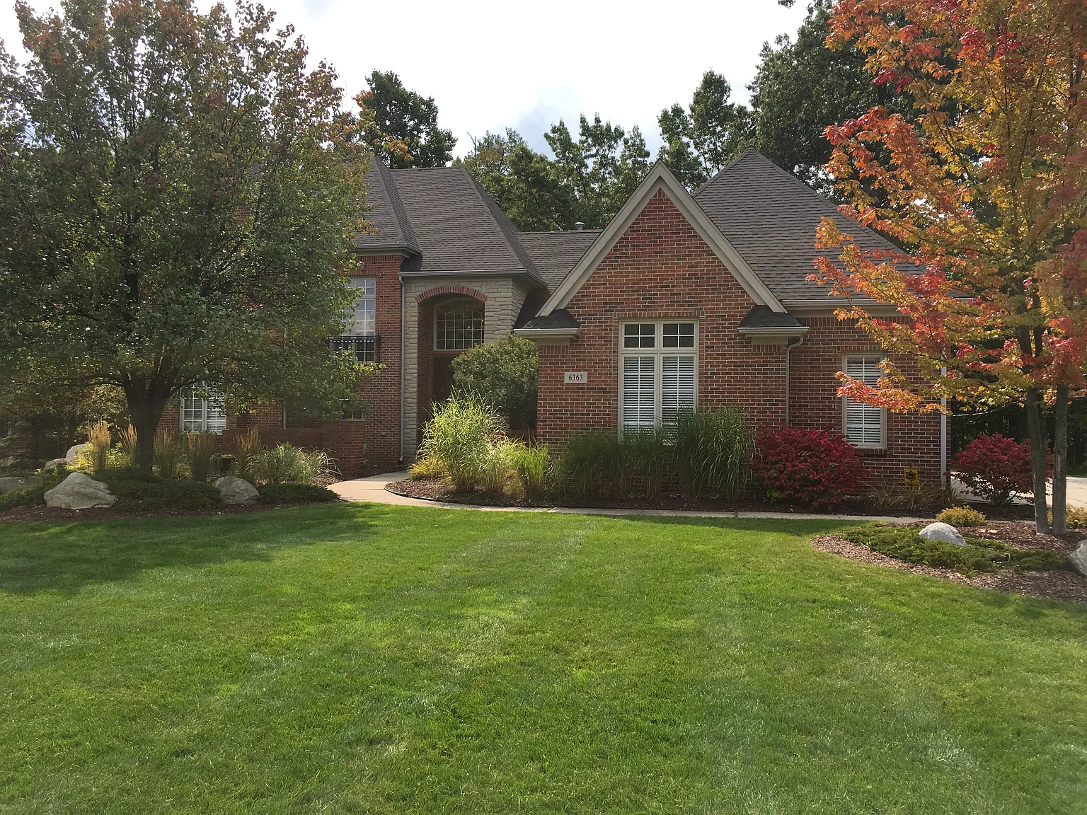 6363 Deer Cross Dr photo 1