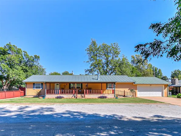 318 S Cimarron St, Crescent, OK 73028