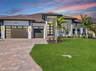 2811 SW 34th Terrace Cpe, Coral, FL 33914