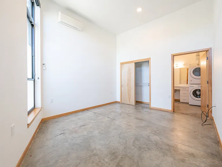 9320 SE Woodstock Blvd #101 — Photo 10