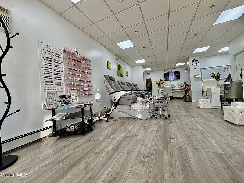 5th image of 327 5th Avenue