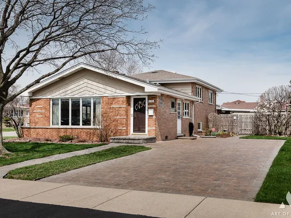 6146 W 80th Pl, Burbank, IL 60459