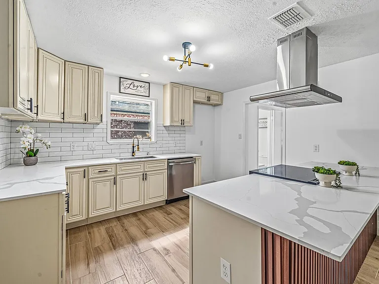 10622 Inwood Dr — Photo 16