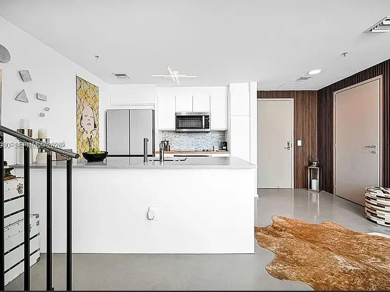 300 S Biscayne Blvd #L-1232 — Photo 18