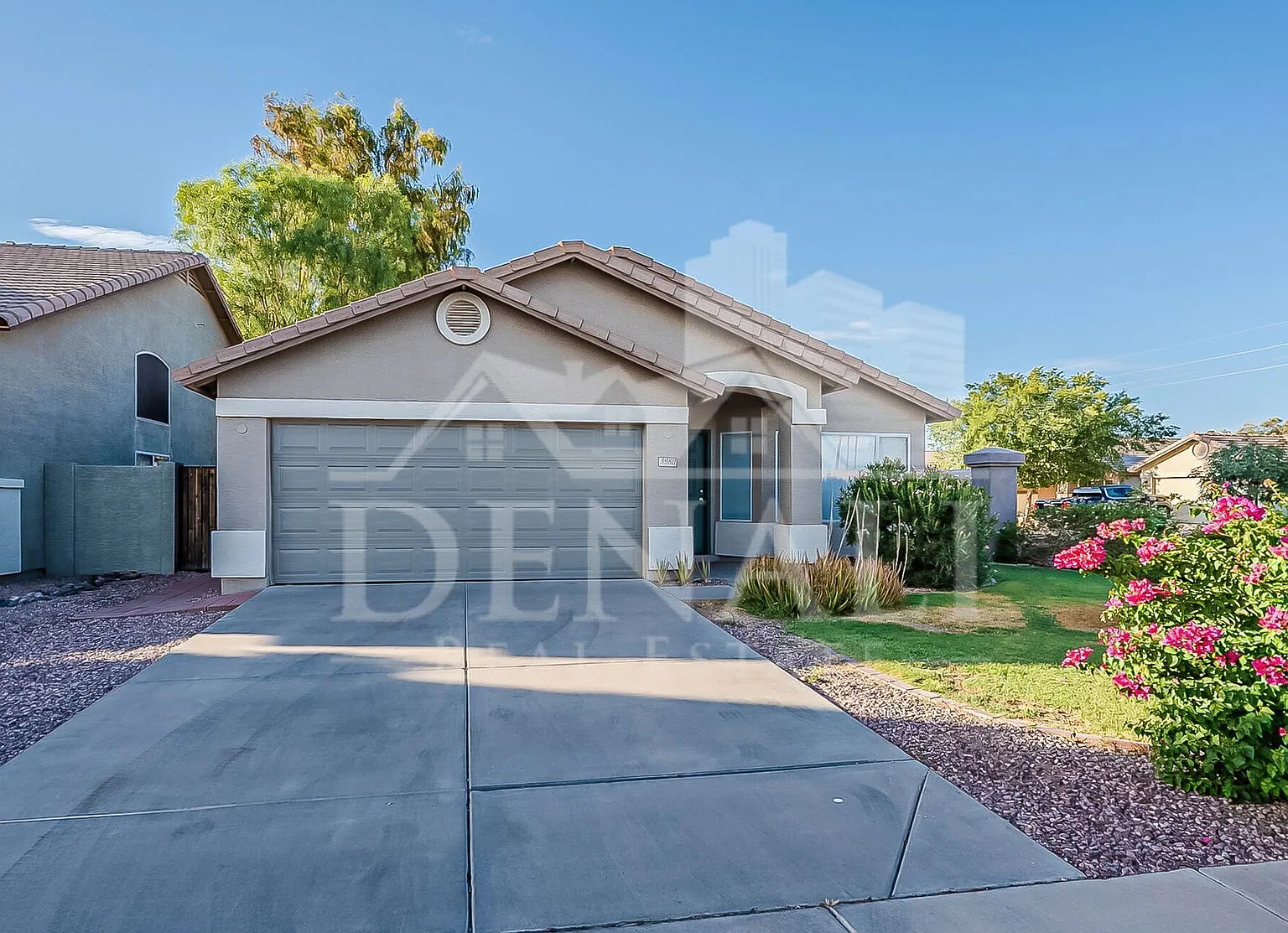 3 bed, 2.0 bath, 1537 sqft, $2,195 — Photo 2