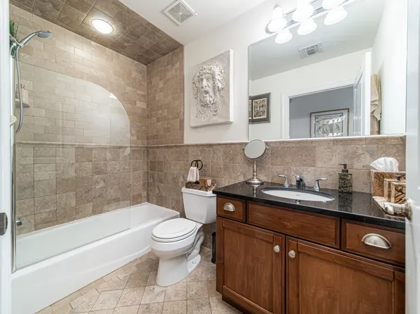 11 Washington Place image 14 of 19