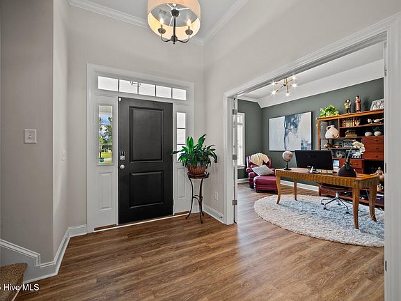 5th image of 936 Hunter Grace Drive