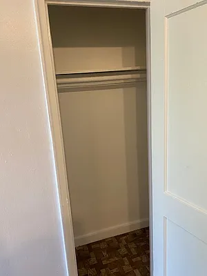 Rented by Batra Group Inc | media 35