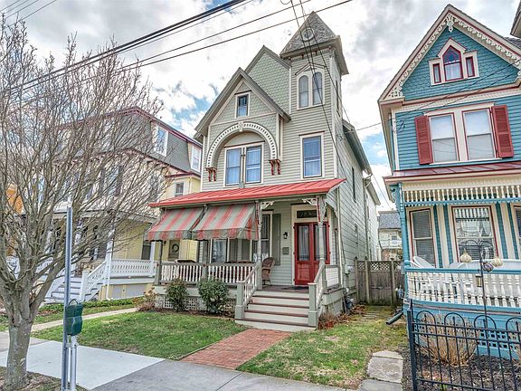 2nd image of 130 Decatur St