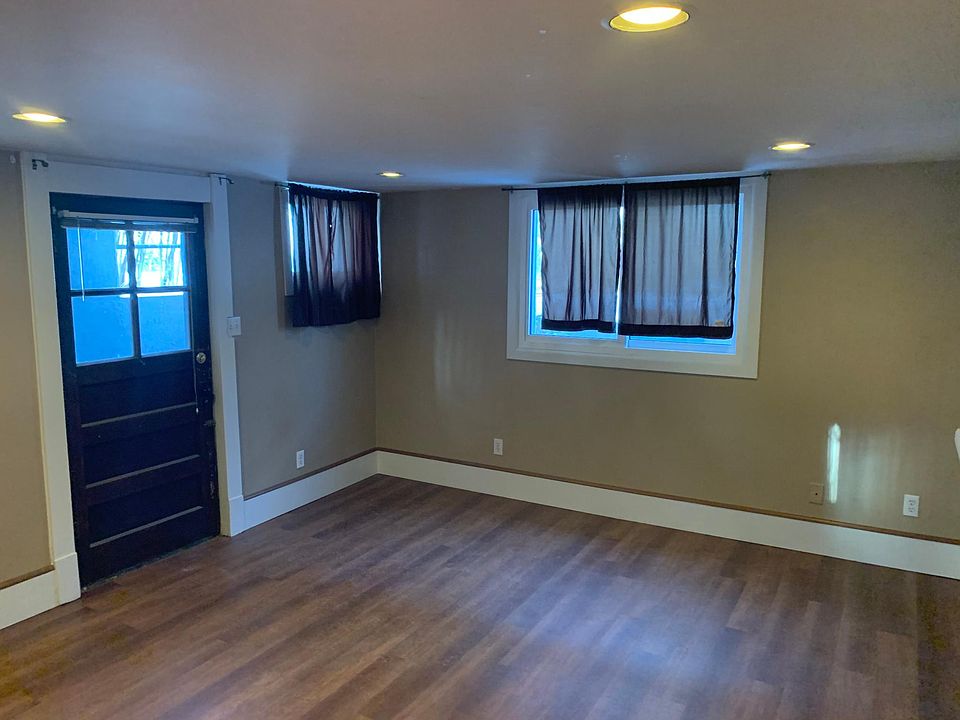 1st image of 1415 E Garfield St #Basement