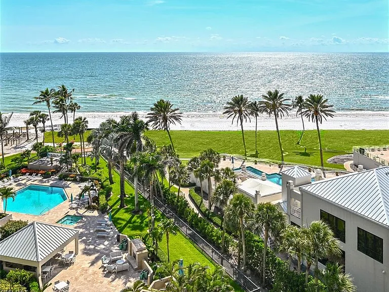 4551 Gulf Shore Blvd N #1001 — Photo 3