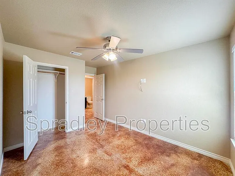 1013B Llano Ct — Photo 9