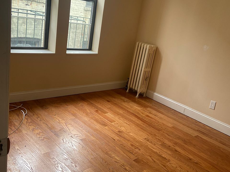 2nd image of 31-52 32nd St #3