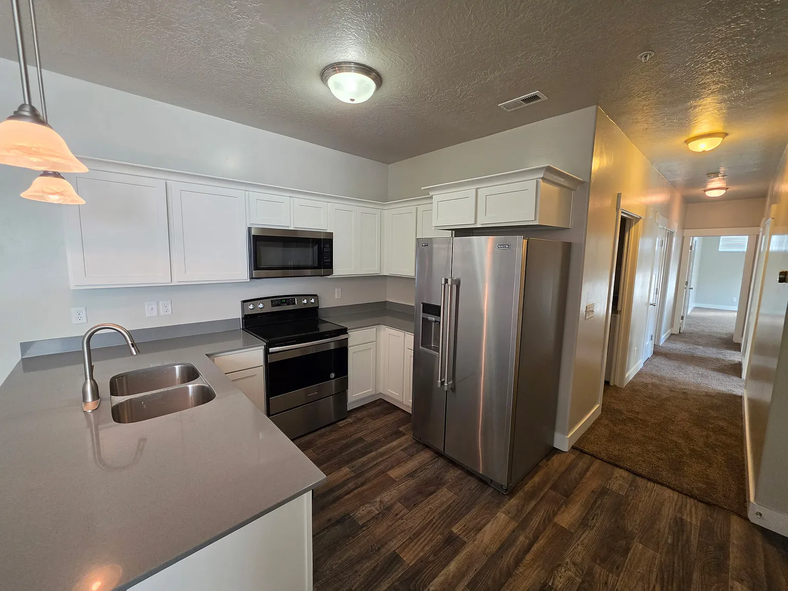3 bed, 1272 sqft, $1,795 — Photo 4