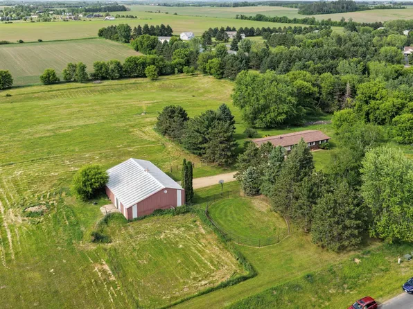 1422 140th Ave, New Richmond, WI 54017