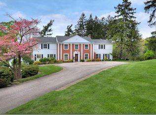 33955 Old Kinsman Rd, Hunting Valley, OH 44022