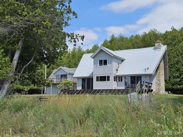 7431 .25, Road Garden, MI 49835