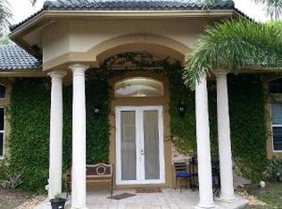 5301 W Saxon Cir, Southwest Ranches, FL 33331