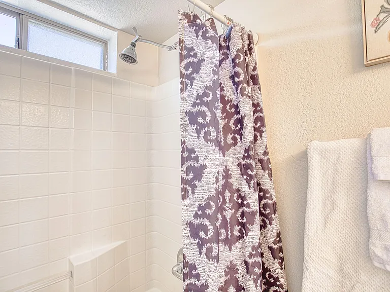 1833 E Water St #2 — Photo 23