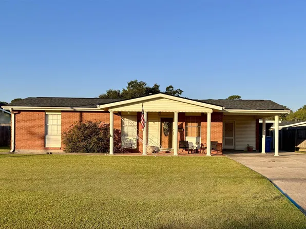 4011 John St, Berwick, LA 70342