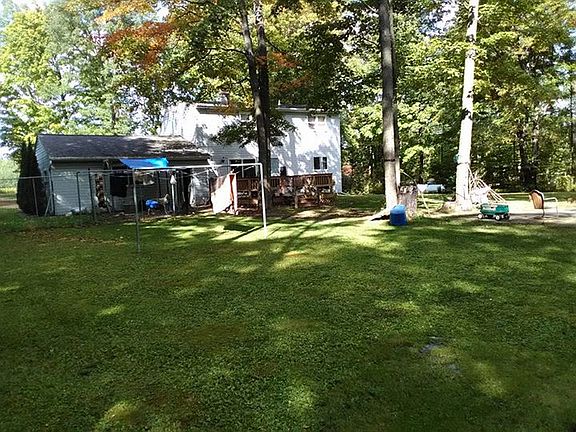 3rd image of 144821 Deer Trail Ln