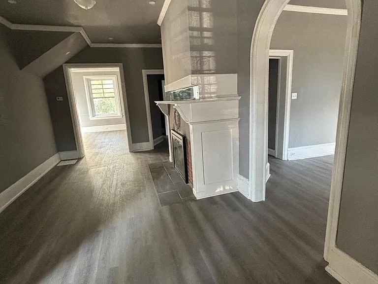 2025 Upland Way — Photo 5