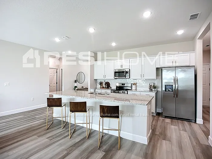 Building Photo - 3323 Briant St