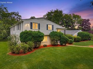 7320 N Pheasant Ln, Milwaukee, WI 53217