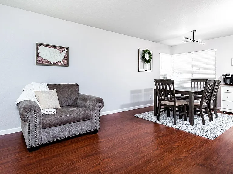 1217 Chesapeake Dr — Photo 8