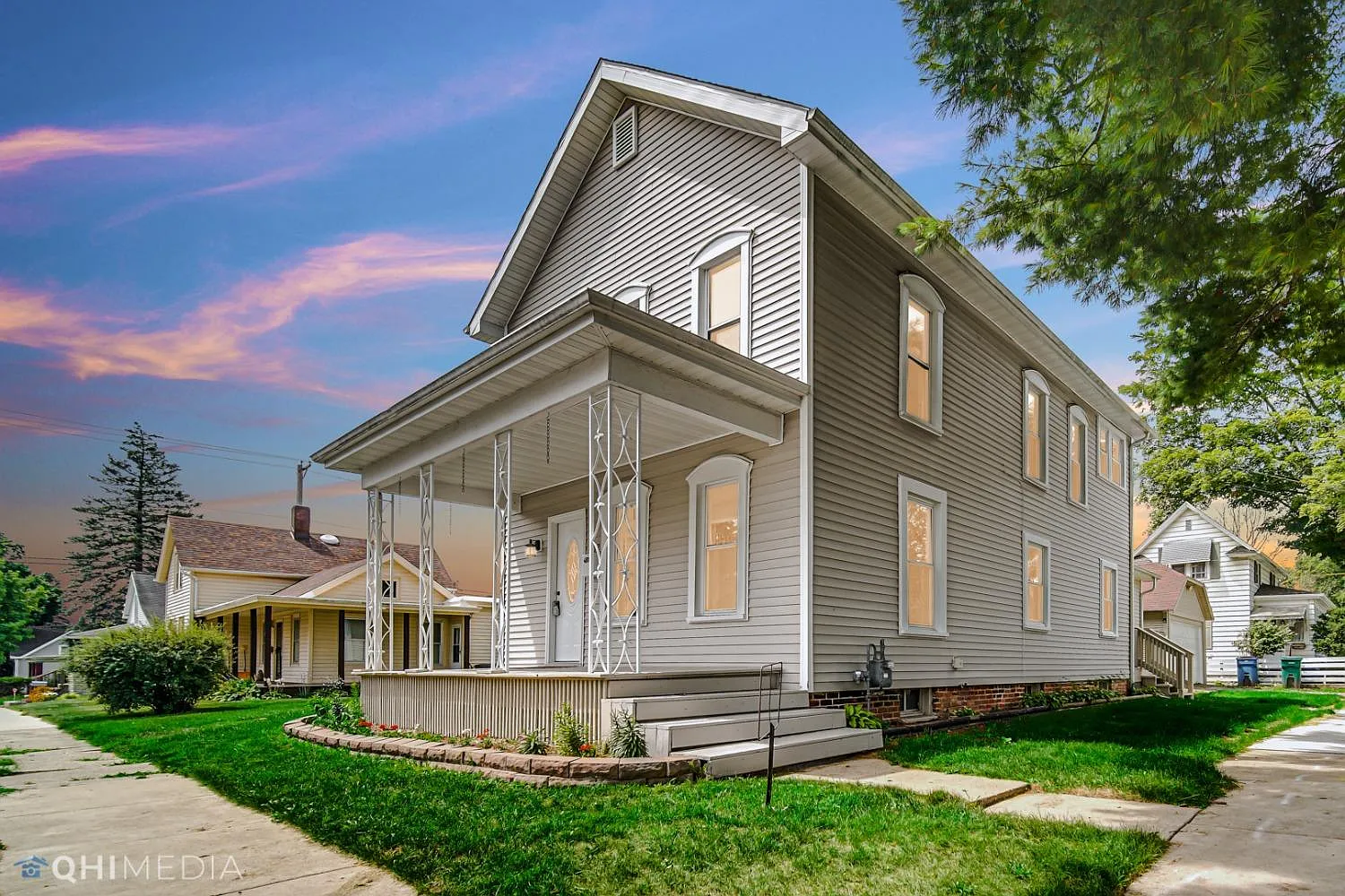 302 B St photo 1