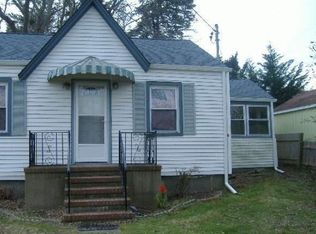 825 Clark Rd, Southold, NY 11971