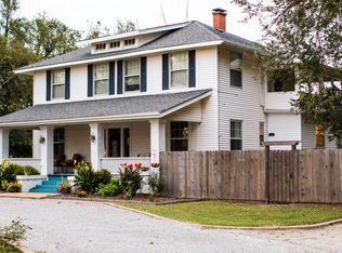 1411 S Oakwood Rd, Enid, OK 73703