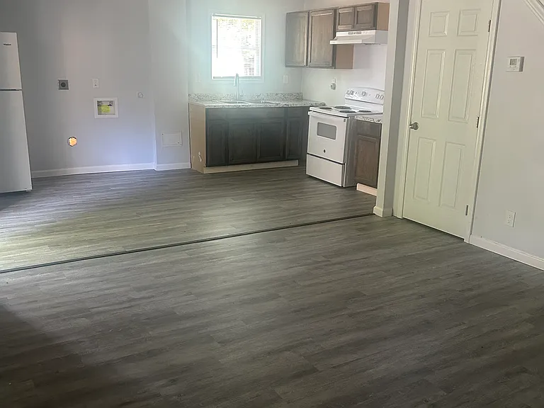 3069 Sharpe Ave #4 — Photo 4
