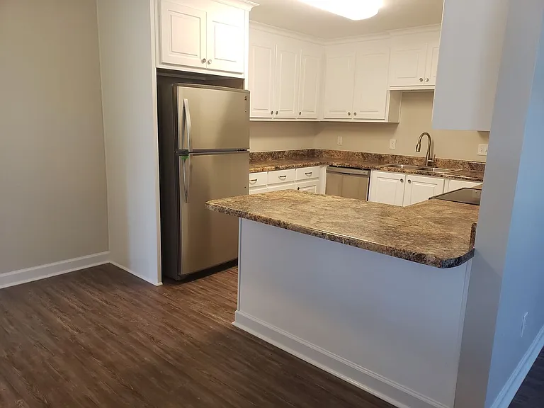 301 Minnesota Ave — Photo 10