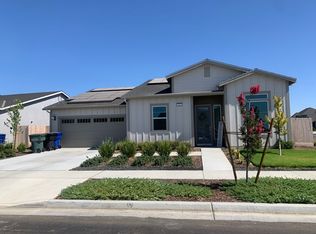 2582 W Pear Lake Ln, Hanford, CA 93230