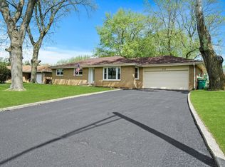 928 E 1st St, Lockport, IL 60441
