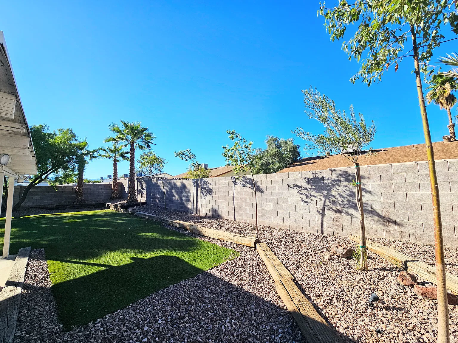 3 bed, 1548 sqft, $2,050 — Photo 3