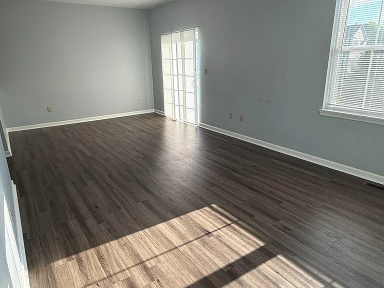 211 Saddlebrook Dr — Photo 9