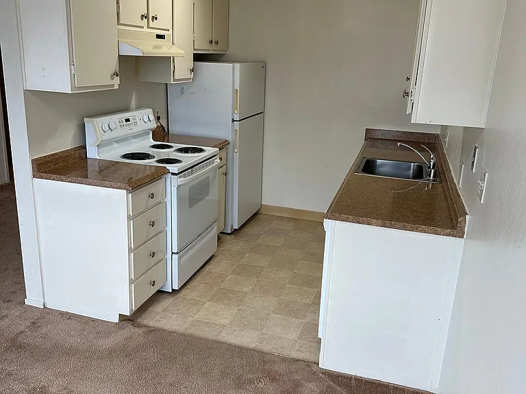 1450 Southgate Ave — Photo 10
