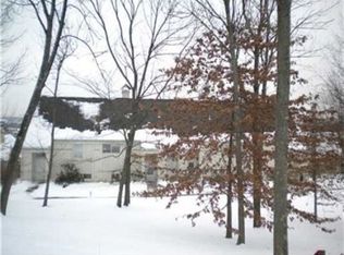 10 Ridgemead Fields Dr, Verona, PA 15147