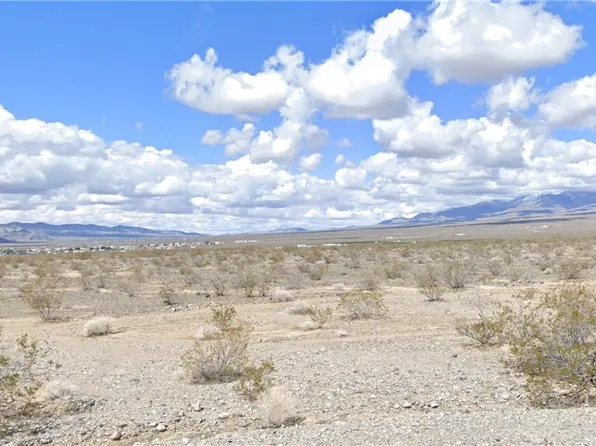 1700 Latigo Dr, Pahrump, NV 89060