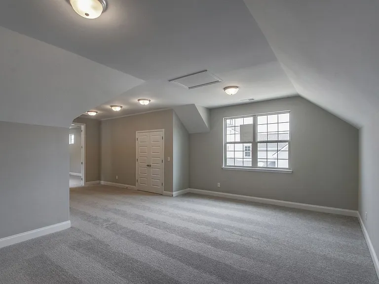 923 Scouting Dr — Photo 8