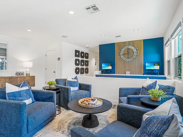 Callaway Apartments — Photo 19
