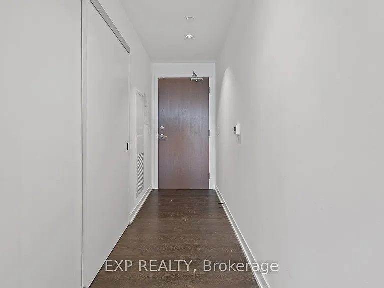 20 Richardson St #2710 — Photo 3