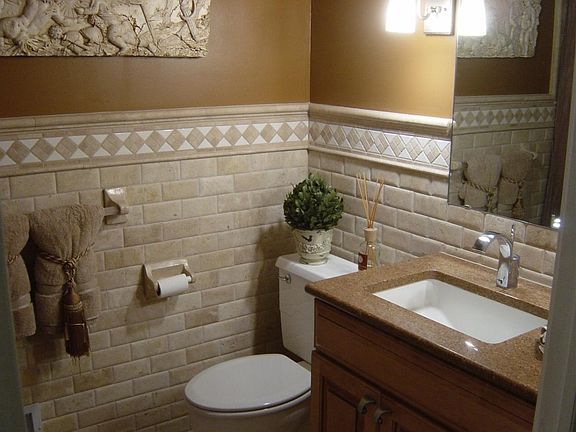 Full bath with heated floors!!