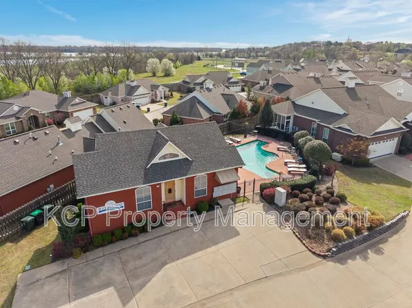 66 Jeffrey Way, Fort Smith, AR 72903