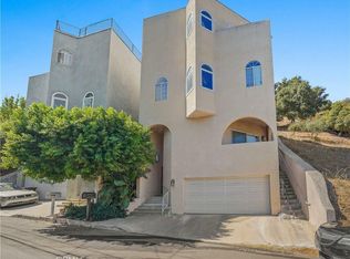 9765 Samoa Ave, Tujunga, CA 91042