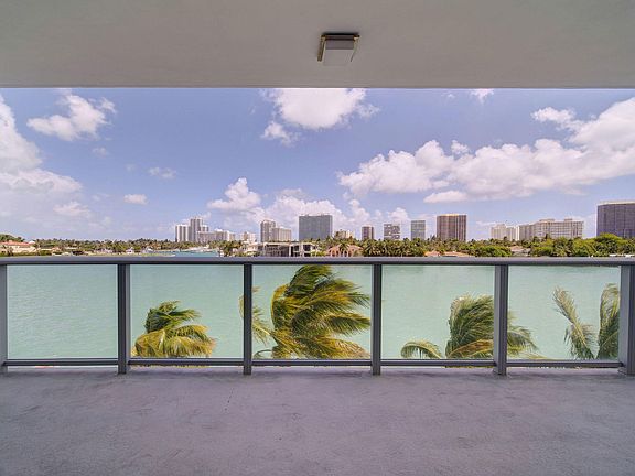 3rd image of 10201 E Bay Harbor Dr APT 307