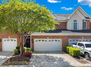 144 Villa Lake Dr, Fort Mill, SC 29708